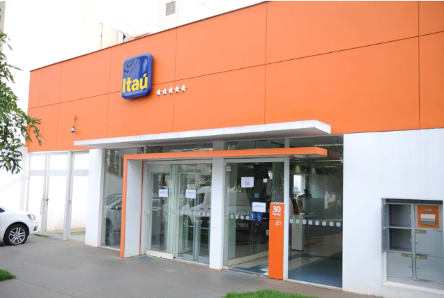 Banco Itaú é condenado a indenizar cliente após golpe do PIX e falha de segurança